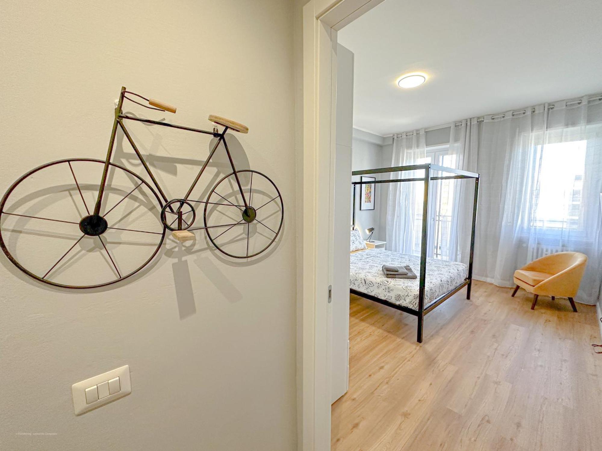 Torre 24 - Luxury Naviglio Suite Мілан Екстер'єр фото