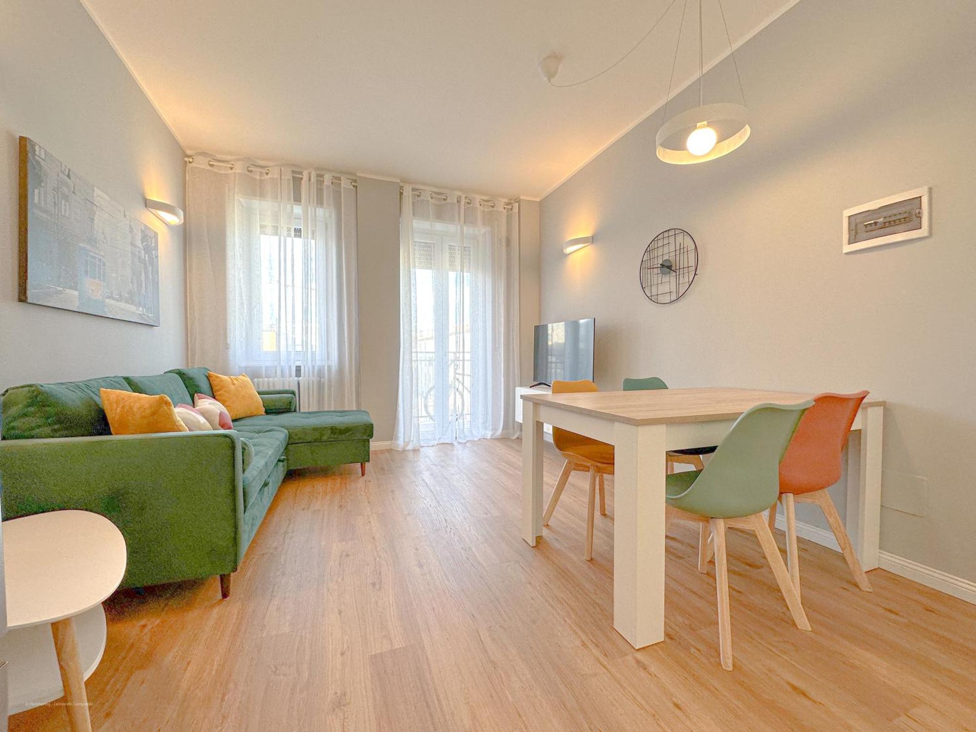 Torre 24 - Luxury Naviglio Suite Мілан Екстер'єр фото